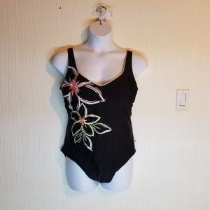 Plus Size One-Piece Bathing Suit, Size 18D